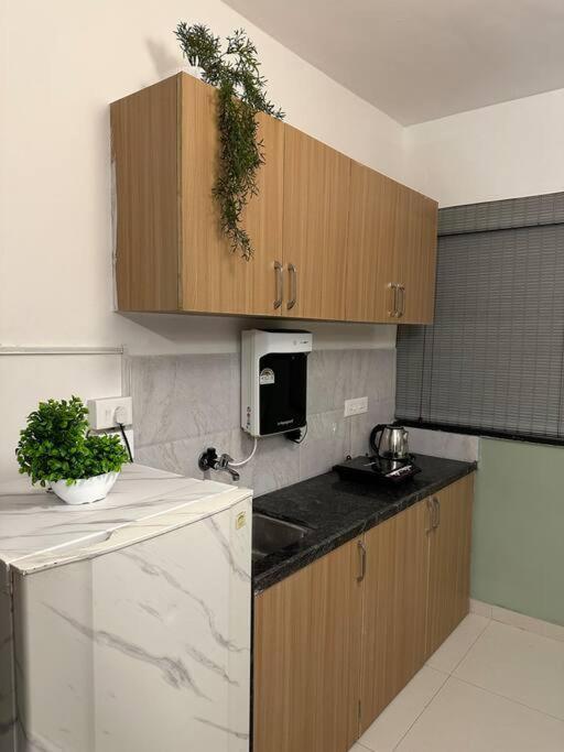 Sage : Private Studio Room In Koregaon Park Pune Exterior foto